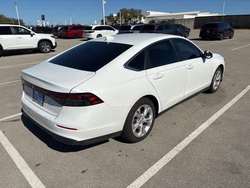 Certified 2025 Honda Accord LX image 5