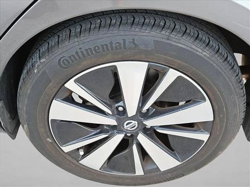 Used 2022 Nissan Altima 2.5 SV FWD image 6