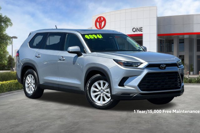 Used 2024 Toyota Grand Highlander AWD Hybrid image 2