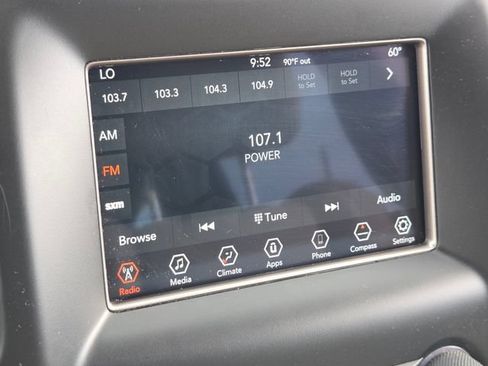 Used 2019 Jeep Grand Cherokee Laredo RWD image 19