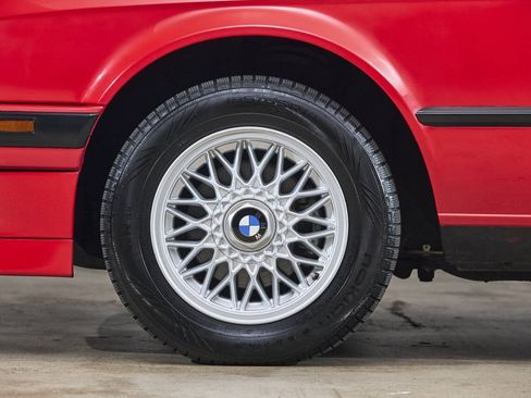Used 1991 BMW 318iS Coupe RWD image 42