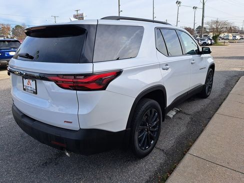 Used 2022 Chevrolet Traverse RS image 6