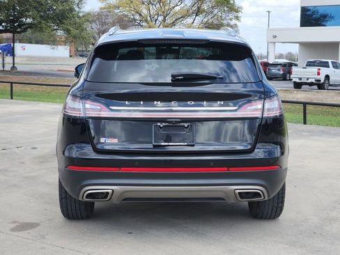 Used 2022 Lincoln Nautilus Reserve image 6