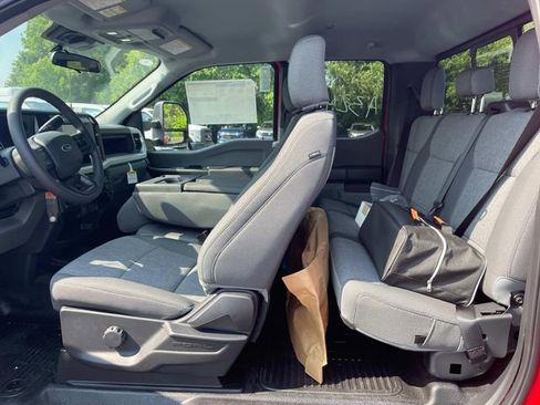 New 2025 Ford F350 XL w/ XL Chrome Package image 5