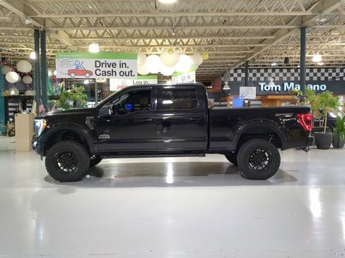 Used 2021 Ford F150 XLT w/ Equipment Group 302A High AWD/4WD image 11