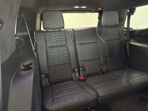 Used 2023 Cadillac Escalade Sport Platinum w/ LPO, ONYX Package AWD/4WD image 39