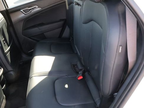 New 2026 Kia Sportage EX image 15