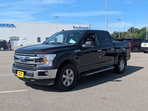 Used 2018 Ford F150 XLT w/ Equipment Group 302A Luxury AWD/4WD image 2