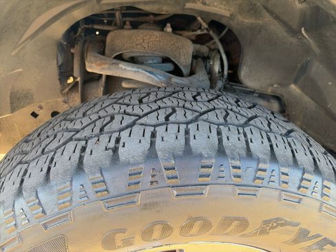 Used 2018 Ford F150 XLT w/ XTR Package image 10