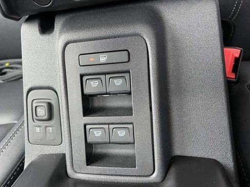 New 2025 Ford Bronco Badlands image 14