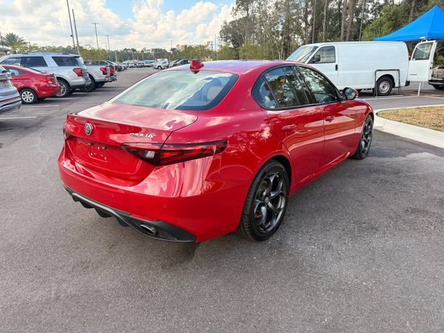 Used 2018 Alfa Romeo Giulia Ti Sport w/ Quick Order Package 22S Sport AWD/4WD image 19