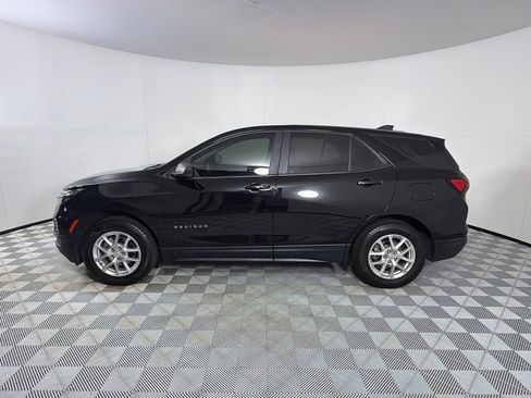 Used 2022 Chevrolet Equinox LS AWD/4WD image 8