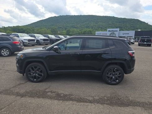 New 2026 Jeep Compass Limited AWD/4WD image 4