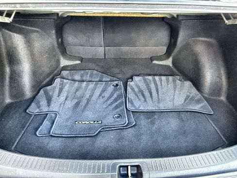 Used 2020 Toyota Corolla LE image 24