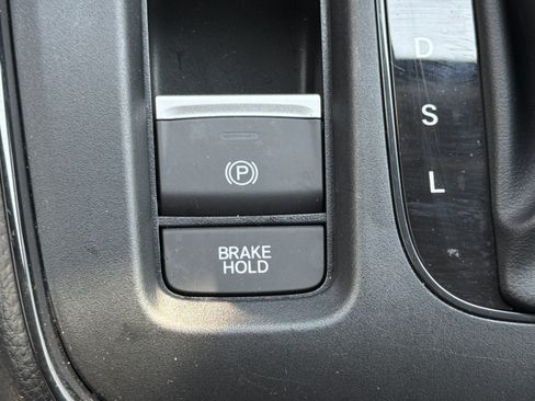 Used 2025 Honda CR-V EX-L image 16