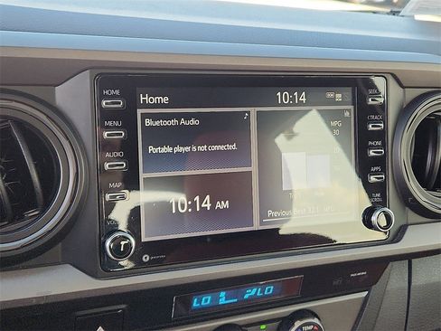 Used 2021 Toyota Tacoma TRD Off-Road w/ Technology Package image 17