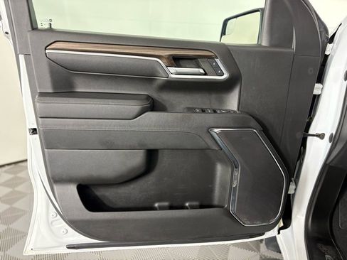 Used 2023 Chevrolet Silverado 1500 LT Trail Boss w/ Protection Package image 13