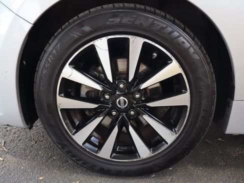 Used 2018 Nissan Altima 2.5 SL FWD image 41