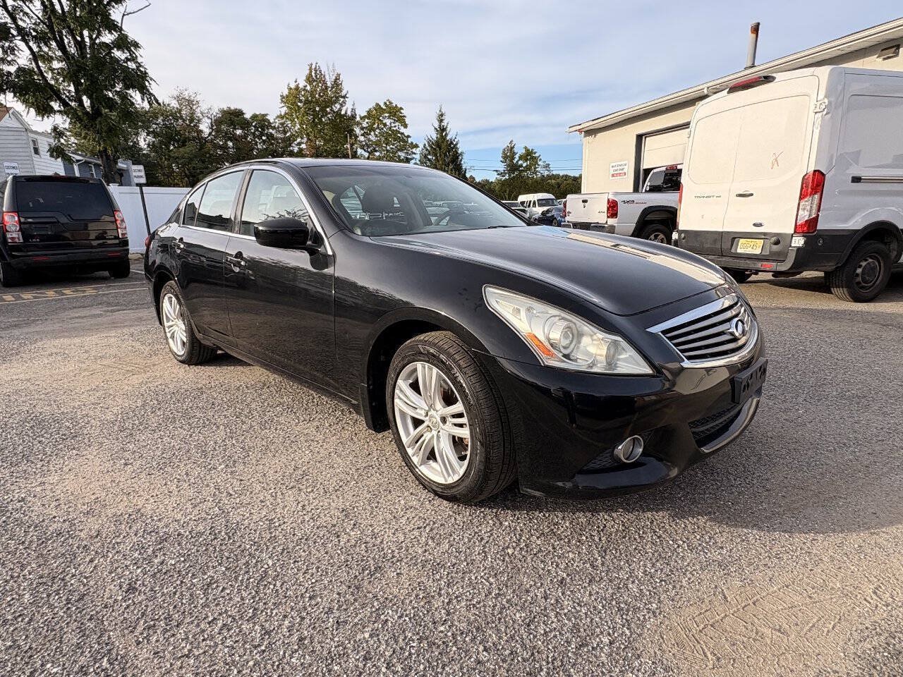 Used 2011 INFINITI G25 x w/ Moonroof Pkg AWD/4WD image 5