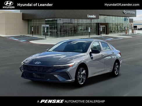New 2026 Hyundai Elantra SEL FWD image 1
