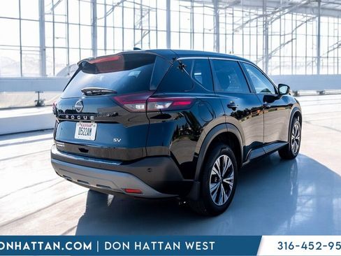 Used 2023 Nissan Rogue SV image 30