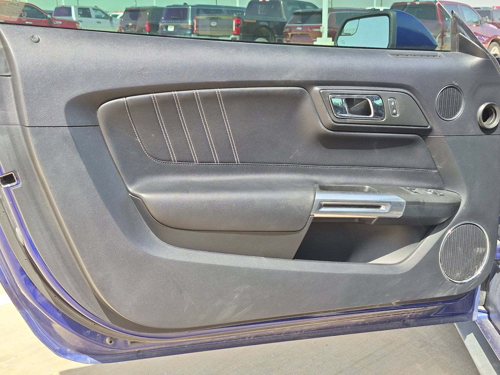 Used 2015 Ford Mustang GT Premium RWD image 11