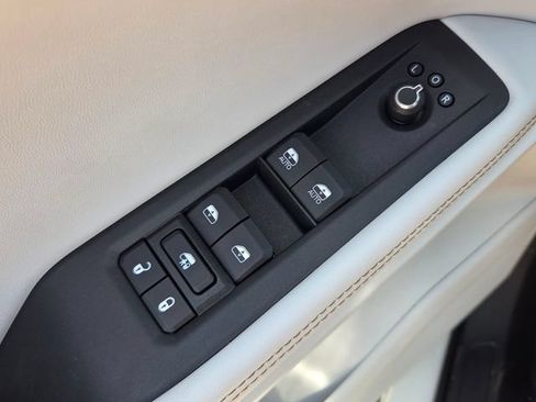 New 2026 Jeep Cherokee Limited AWD/4WD image 26