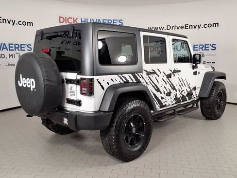 Used 2017 Jeep Wrangler Unlimited Sport AWD/4WD image 4