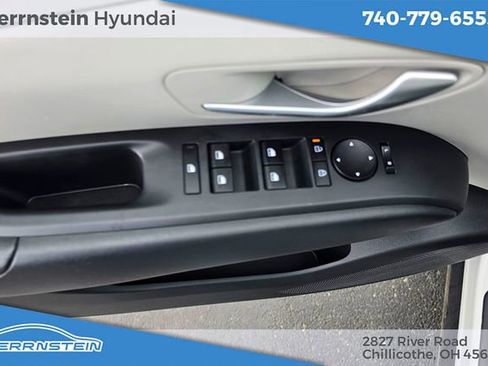 Used 2025 Hyundai Tucson SEL image 15