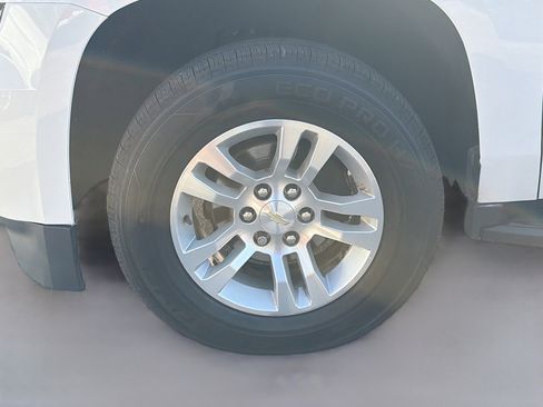 Used 2020 Chevrolet Suburban LS image 39