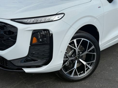 New 2026 Audi Q3 quattro 2.0T AWD/4WD image 3