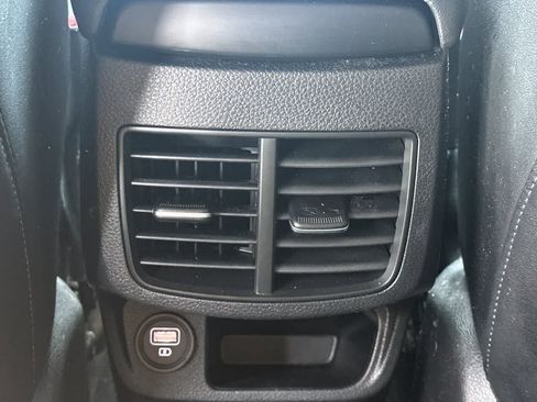 Used 2021 Kia Seltos EX AWD/4WD image 15