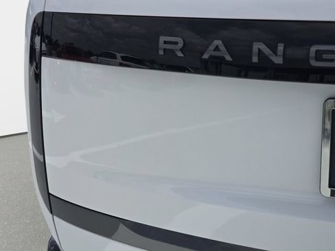 Certified 2025 Land Rover Range Rover SE AWD/4WD image 29