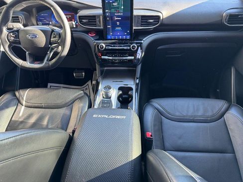 Used 2022 Ford Explorer ST w/ Equipment Group 401A image 11