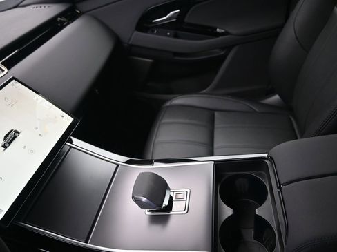 Used 2024 Land Rover Range Rover Evoque Dynamic SE image 21