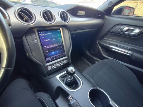 Used 2018 Ford Mustang GT image 34