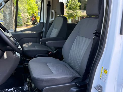 Used 2024 Ford Transit 350 XLT RWD image 17
