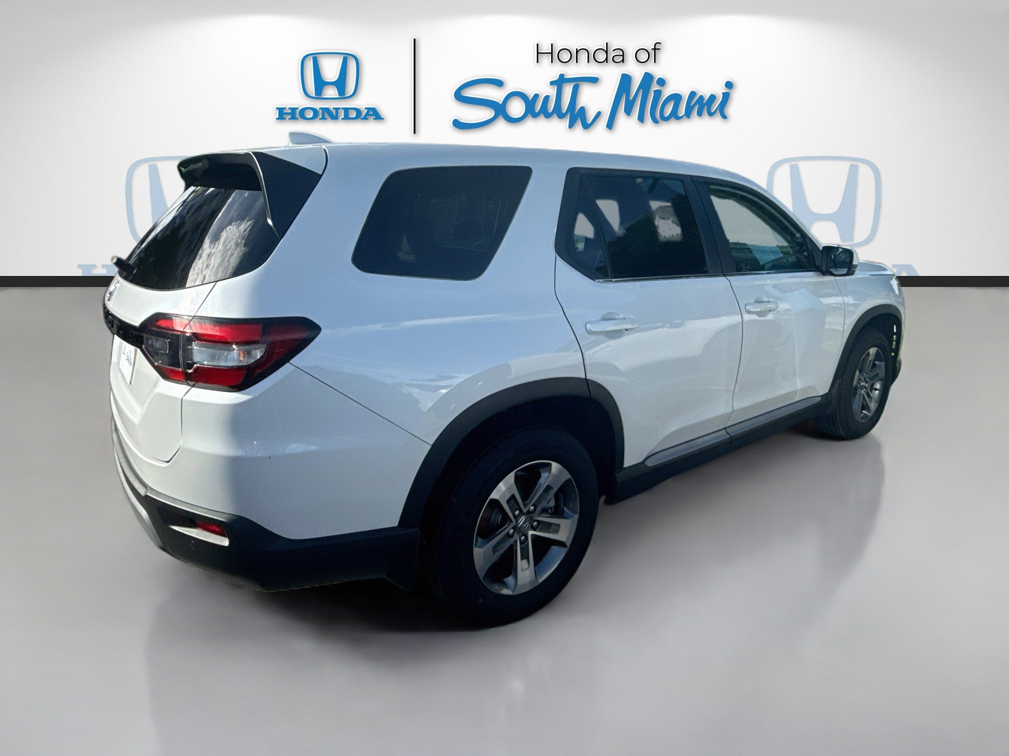 Certified 2024 Honda Pilot EX-L image 7
