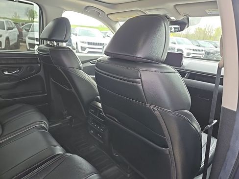 Used 2024 Honda Pilot Elite image 91