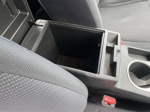 Used 2015 Nissan Rogue S w/ Convenience Package image 29
