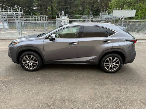 Used 2016 Lexus NX 300h AWD w/ Premium Package image 8
