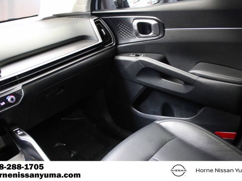 Used 2025 Kia Sorento S w/ Panoramic Sunroof Package FWD image 10
