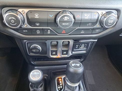 New 2026 Jeep Wrangler Sport AWD/4WD image 9