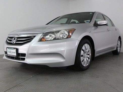 Used 2012 Honda Accord LX image 4