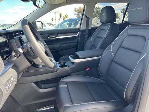 New 2026 GMC Terrain Denali AWD/4WD image 24