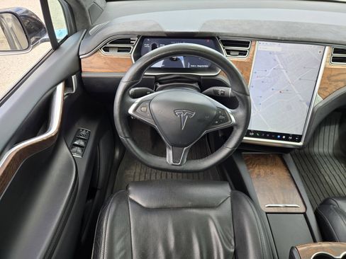 Used 2016 Tesla Model X Performance AWD/4WD image 14