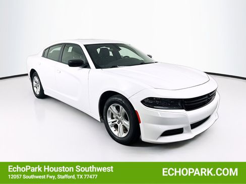 Used 2023 Dodge Charger SXT RWD image 1