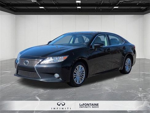 Used 2013 Lexus ES 350 w/ Luxury Pkg image 1