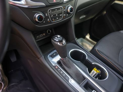 Used 2020 Chevrolet Equinox LT w/ Midnight Edition FWD image 22