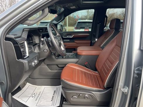 Used 2024 GMC Sierra 1500 Denali Ultimate image 12